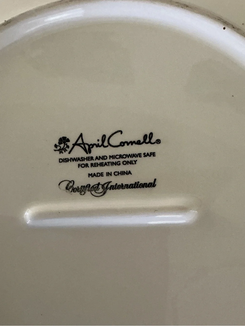 April Cornell Certified International Floral Plates Set of 2